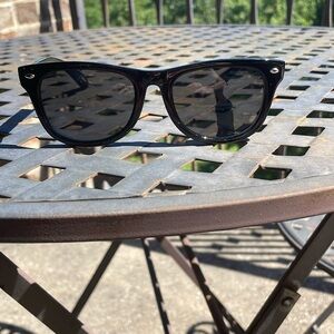 Marc Hunter Shiny Black sunglasses